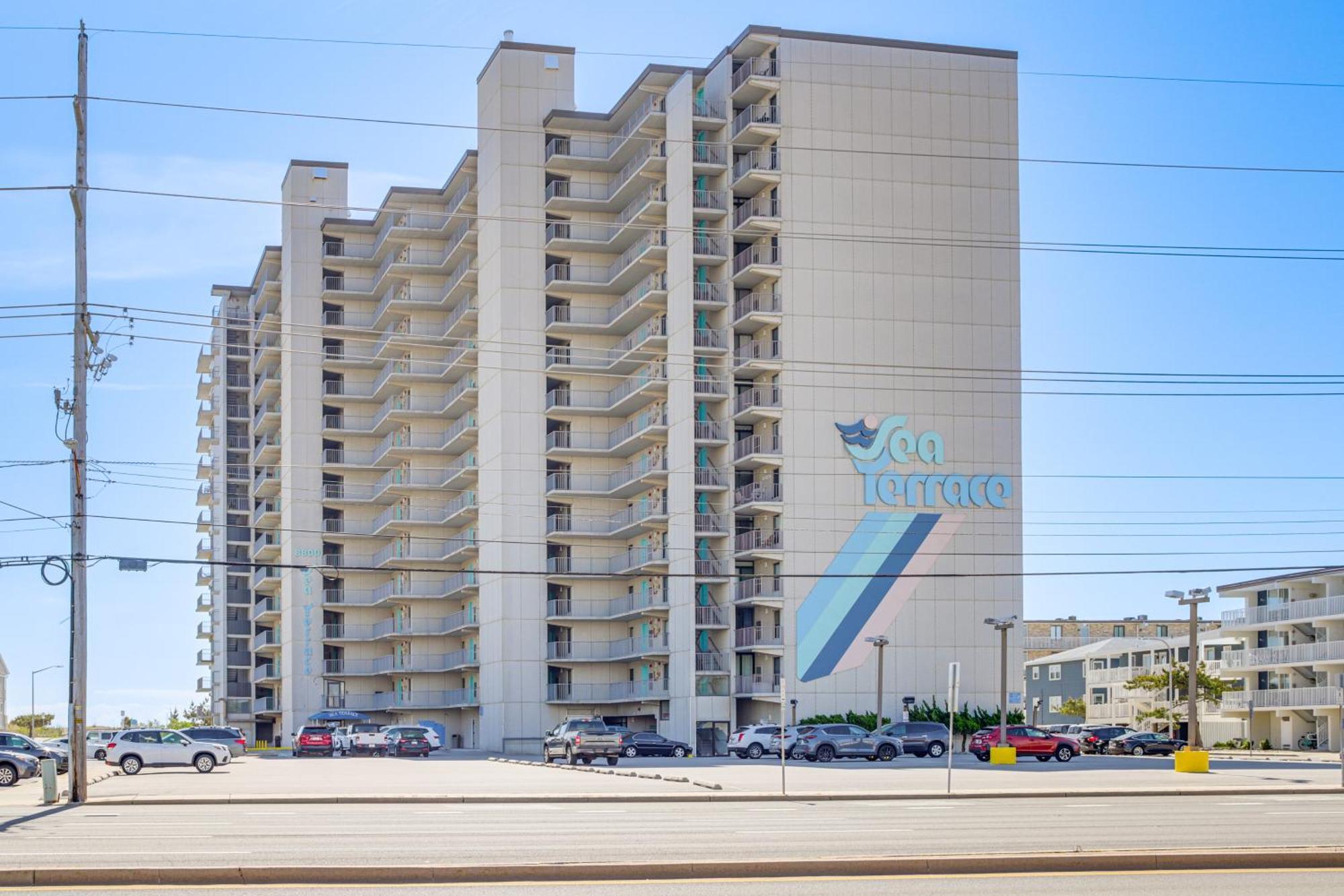 Ocean City Condo With Heated Pool And Beachfront View! Exterior photo